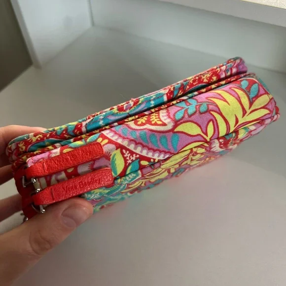 Vera Bradley Zip Around Wristlet Wallet in “Paisley in Paradise” Pattern - Picture 11 of 13